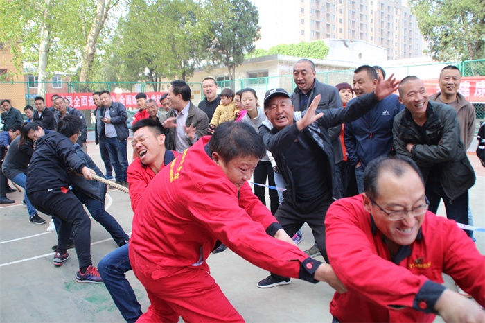 2019庆五一拔河 067.jpg